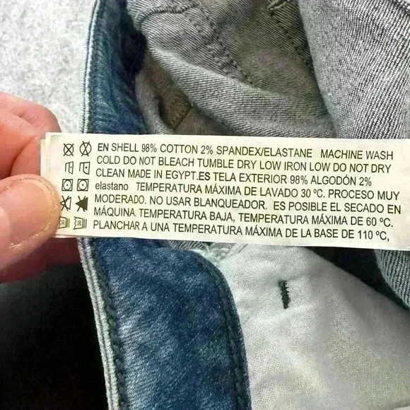 Women's Forever 21 Cut Off Distressed  Button-FLy Jean Shorts SIze 27 - Picture 8 of 9